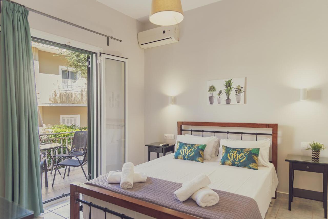 Maria Olga Apartments เวนิทเซส ภายนอก รูปภาพ