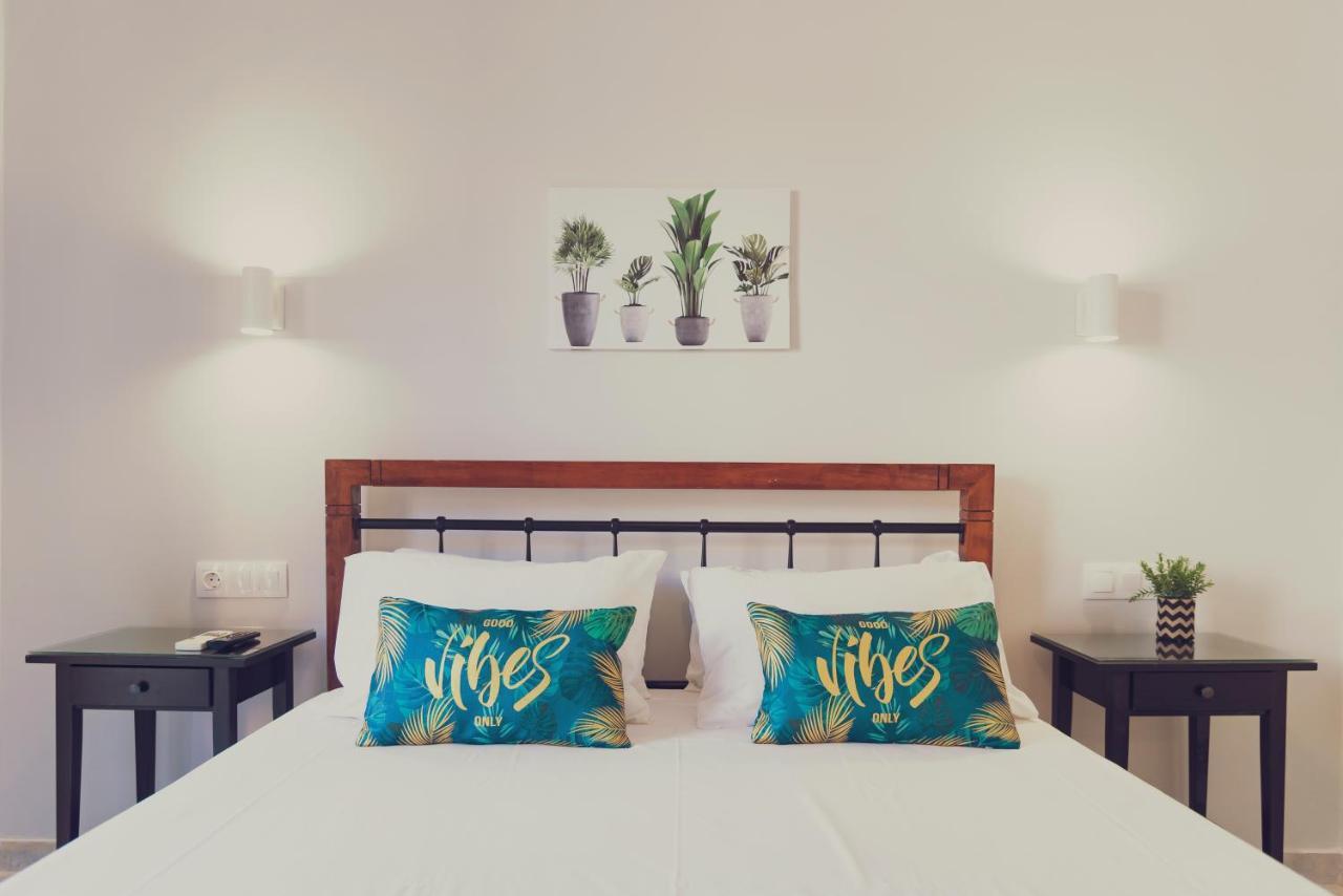 Maria Olga Apartments เวนิทเซส ภายนอก รูปภาพ